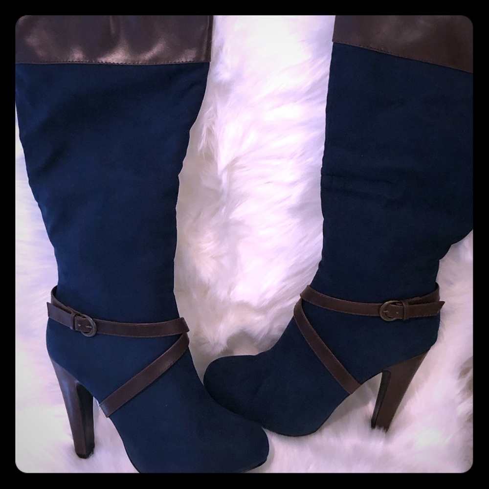 Gorgeous knee high boots NWOT!